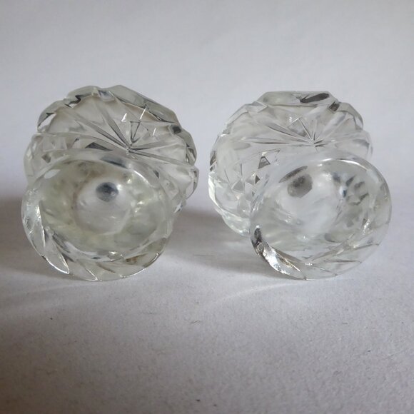 VINTAGE RAIMOND LEADED CRYSTAL & SILVER PLATED SALT & PEPPER SHAKER SET (USED) - Picture 6 of 9
